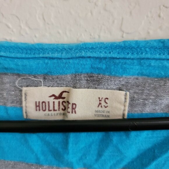 Hollister Knit Top Womens Size XS Blue Gray Striped Long Sleeve Tee T-Shirt - Picture 3 of 4